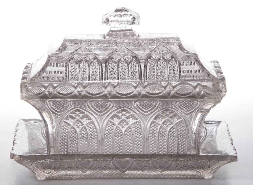 PRESSED LACY GOTHIC ARCH AND HEART RECTANGULAR DISH: PRESSED LACY GOTHIC ARCH AND HEART RECTANGULAR DISH WITH STEPPED COVER AND TRAY, colorless, wide scallop and point rims, cover features a two-step shoulder and four quatrefoils at upper dome. Boston &