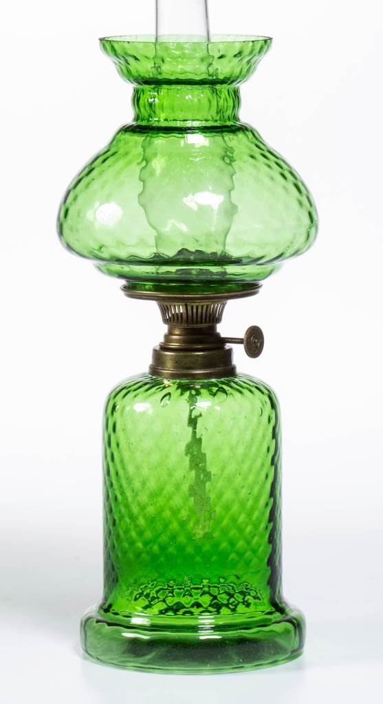 SMALL DIAMOND OPTIC MINIATURE OIL LAMP (1 of 1)