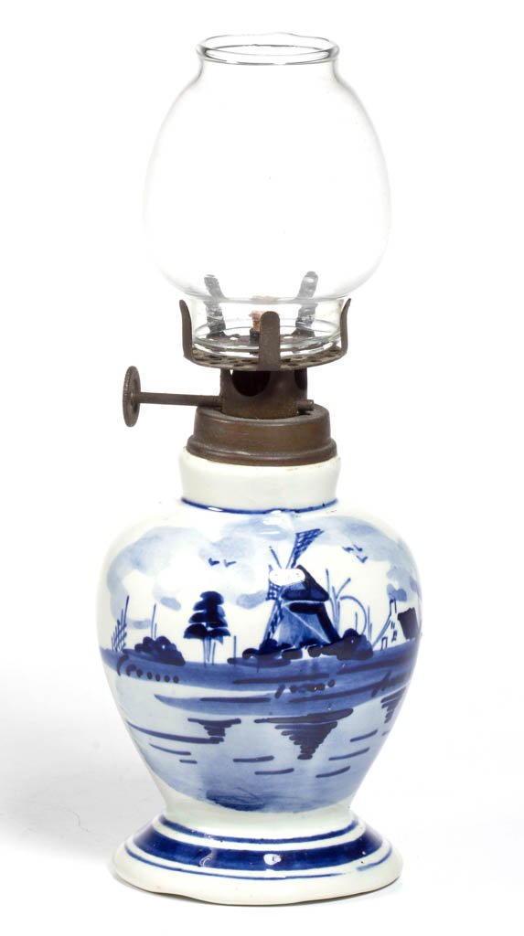 UNLISTED DELFT MINIATURE OIL LAMP (1 of 1)