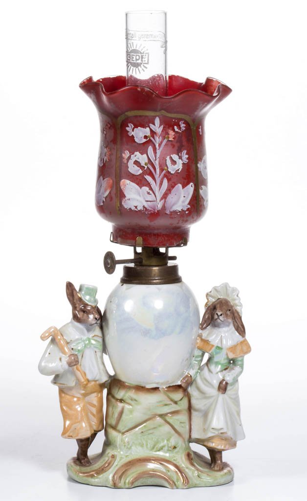 VERY RARE UNLISTED DOUBLE FIGURAL MINIATURE OIL LAMP (1 of 1)