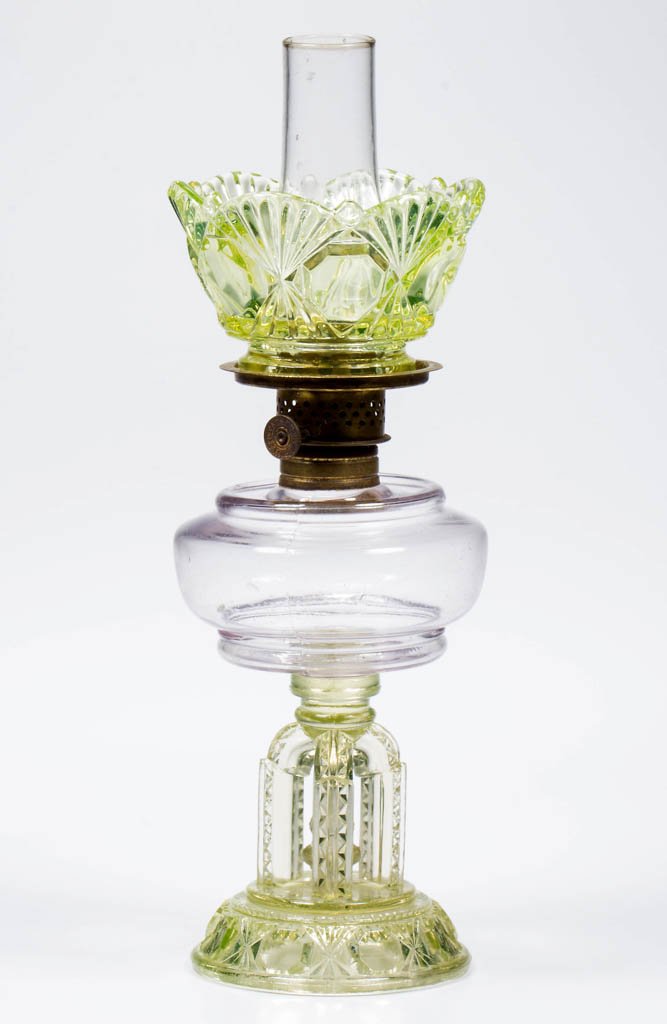 SCARCE CATHEDRAL / CARLISLE (OMN) MINIATURE STAND OIL (1 of 1)