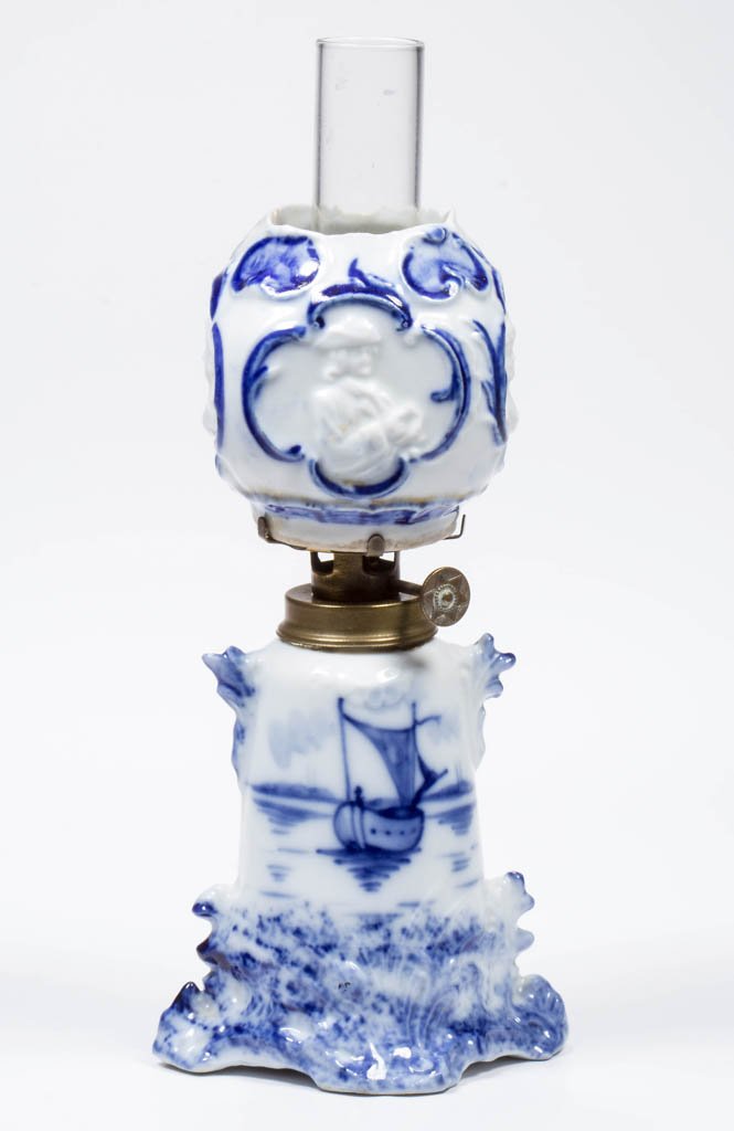 VERY RARE UNLISTED EMBOSSED SCROLL AND DELFT MINIATURE (1 of 1)