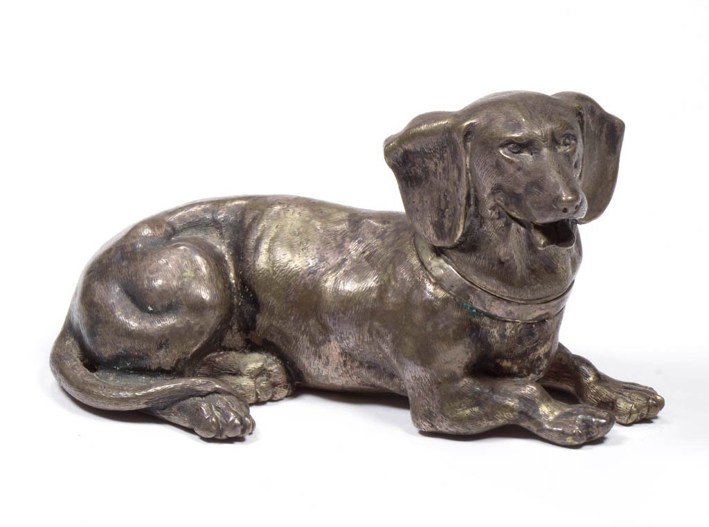UNLISTED DACHSHUND FIGURAL CIGAR LIGHTER (1 of 2)