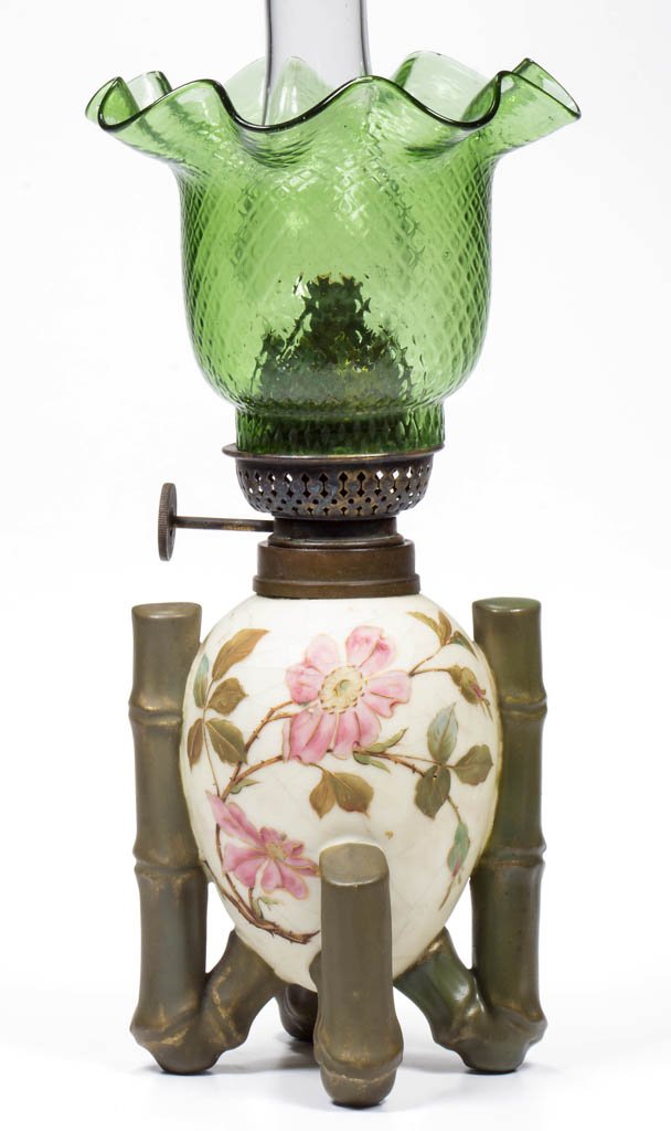 RARE ROYAL WORCESTER MINIATURE OIL LAMP (1 of 1)