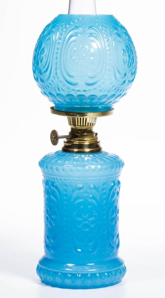 EMBOSSED FLORAL AND SCROLL MINIATURE OIL LAMP (1 of 1)