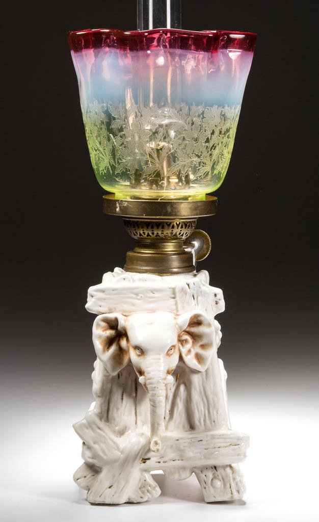 ELEPHANT FIGURAL MINIATURE OIL LAMP (1 of 1)