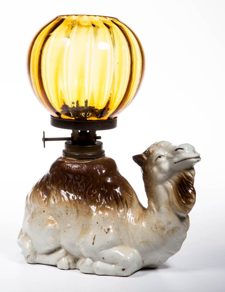 VERY RARE CAMEL FIGURAL MINIATURE OIL LAMP (1 of 1)