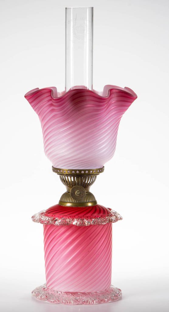 VERY RARE SWIRL AIR-TRAP MOTHER-OF-PEARL SATIN ART (1 of 1)