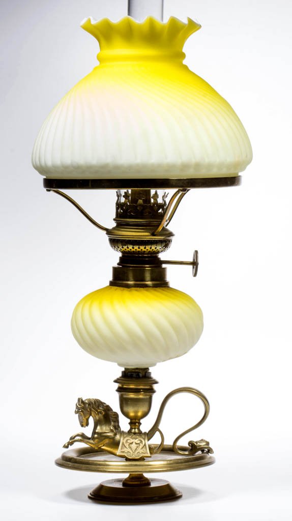 EMBOSSED RIB SWIRL SATIN MINIATURE PEG OIL LAMP (1 of 1)