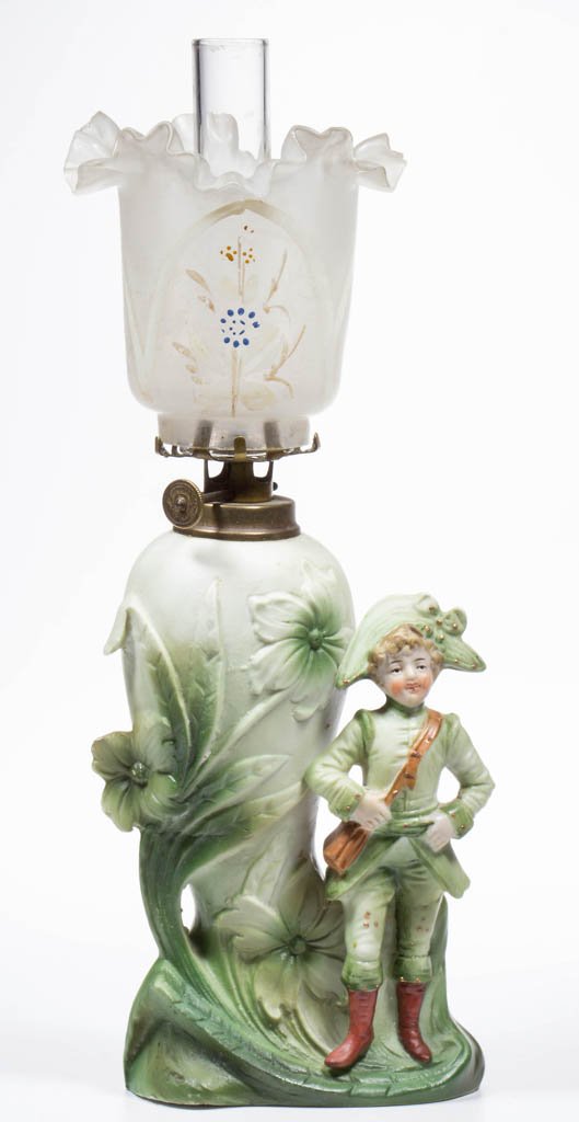 SOLDIER BOY FIGURAL MINIATURE OIL LAMP (1 of 1)