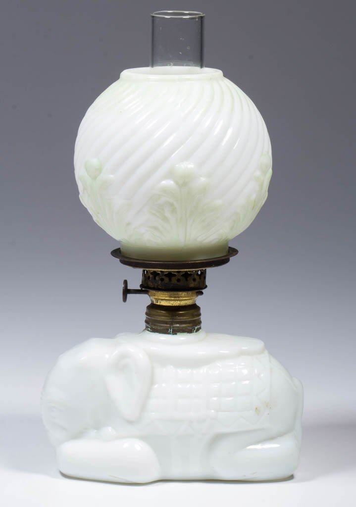 RECLINING ELEPHANT MINIATURE OIL LAMP (1 of 1)