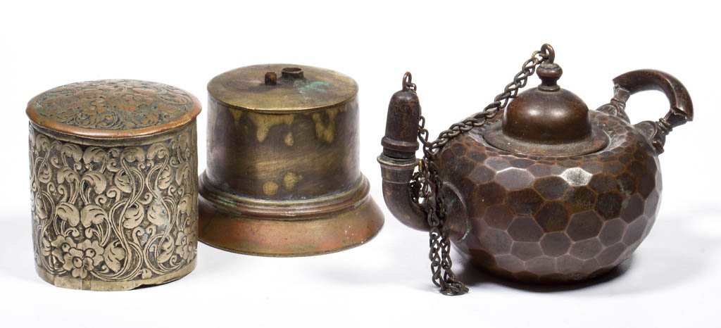 HAMMERED KETTLE-TYPE LAMP / MINIATURE TRAVEL OIL LAMPS, (1 of 1)