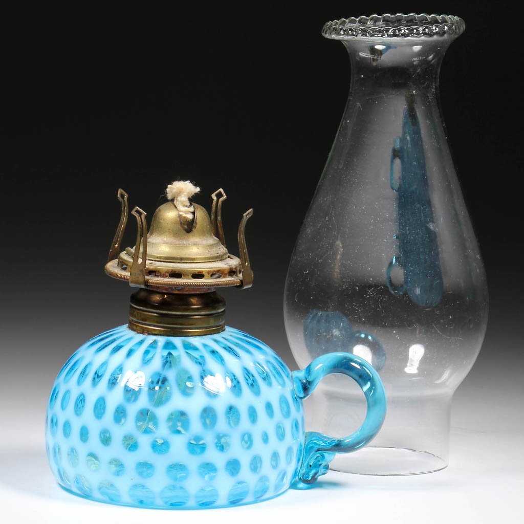 HOBBS NO. 326 WINDOWS / COIN DOT KEROSENE FINGER LAMP (1 of 1)