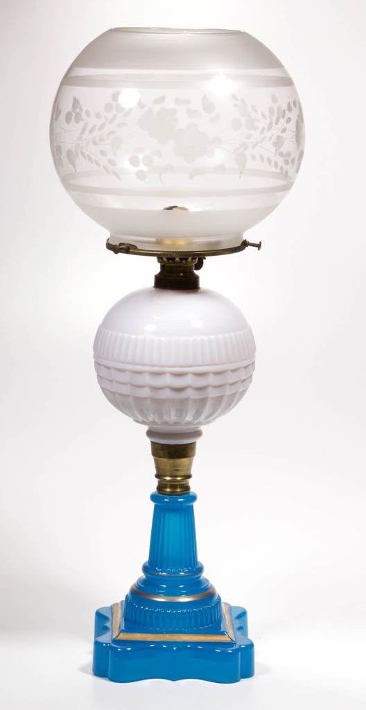 TRIPLE FLUTE AND BAR KEROSENE STAND LAMP (1 of 3)