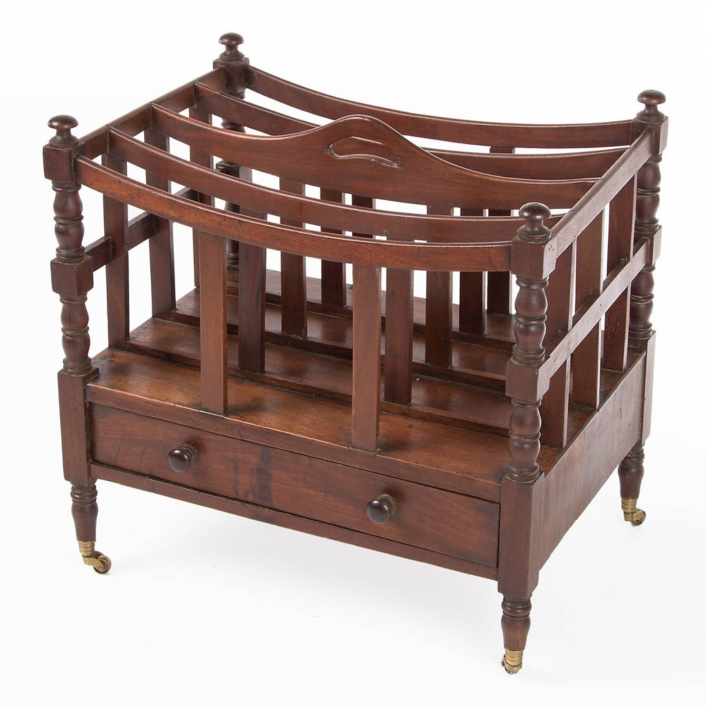 MASSACHUSETTS, ATTRIBUTED, FEDERAL MAHOGANY CANTERBURY (1 of 1)