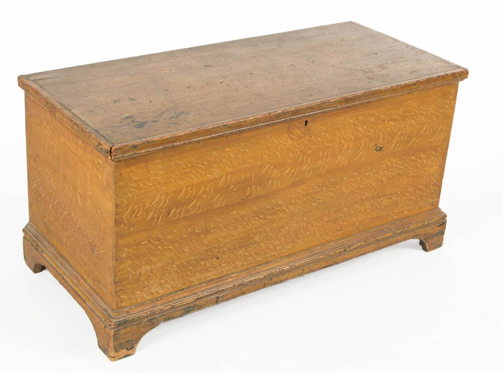AMERICAN PAINT-DECORATED PINE BLANKET CHEST (1 of 1)