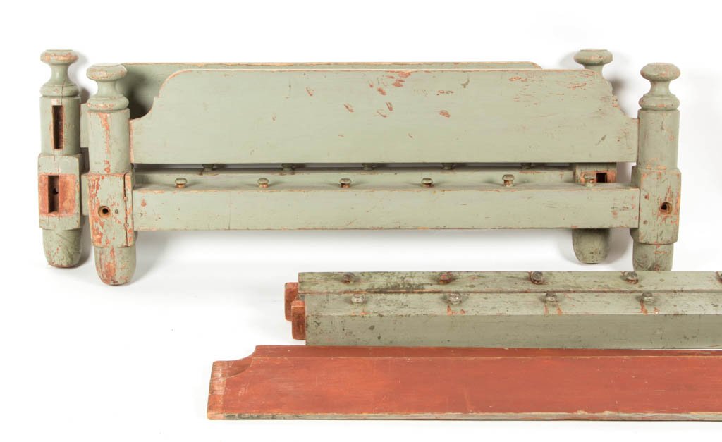 AMERICAN, PROBABLY PENNSYLVANIA, PAINTED POPLAR TRUNDLE (1 of 1)