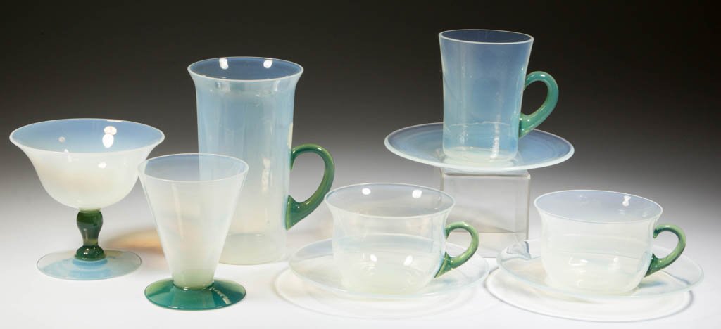 ASSORTED FRY FOVAL ART GLASS ARTICLES, LOT OF NINE (1 of 1)