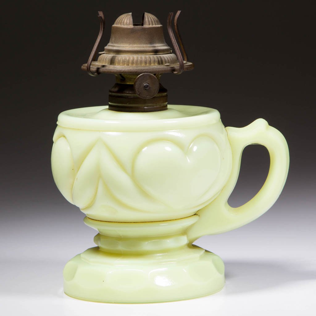 HEART KEROSENE FOOTED FINGER LAMP (1 of 1)