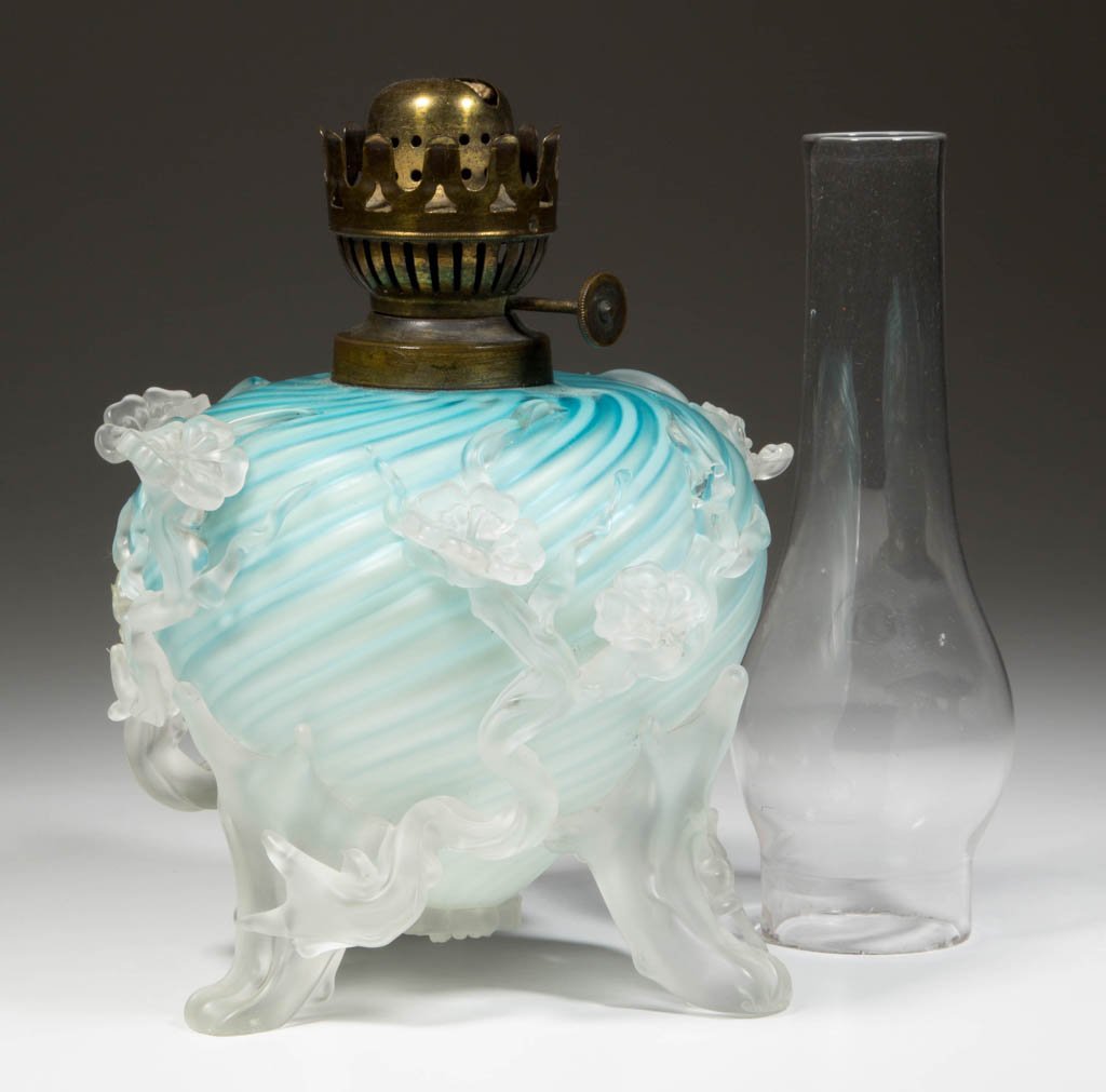 SWIRL AIR-TRAP MOTHER-OF-PEARL SATIN GLASS JUNIOR-SIZE (1 of 1)