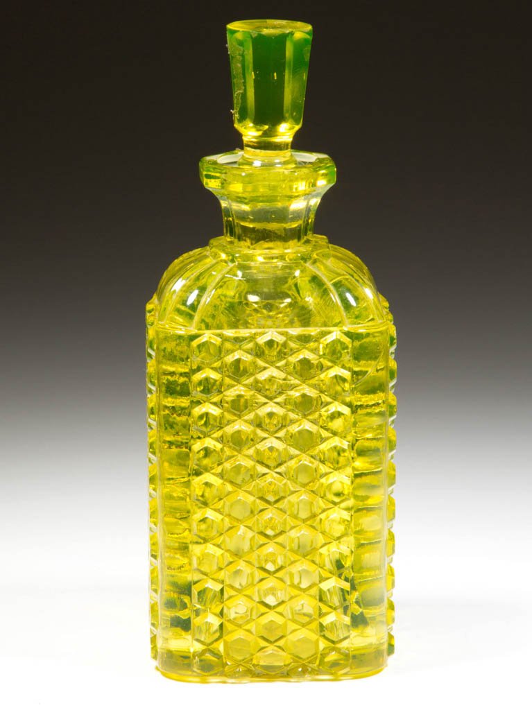 PRESSED PANELED CANE COLOGNE BOTTLE (1 of 1)