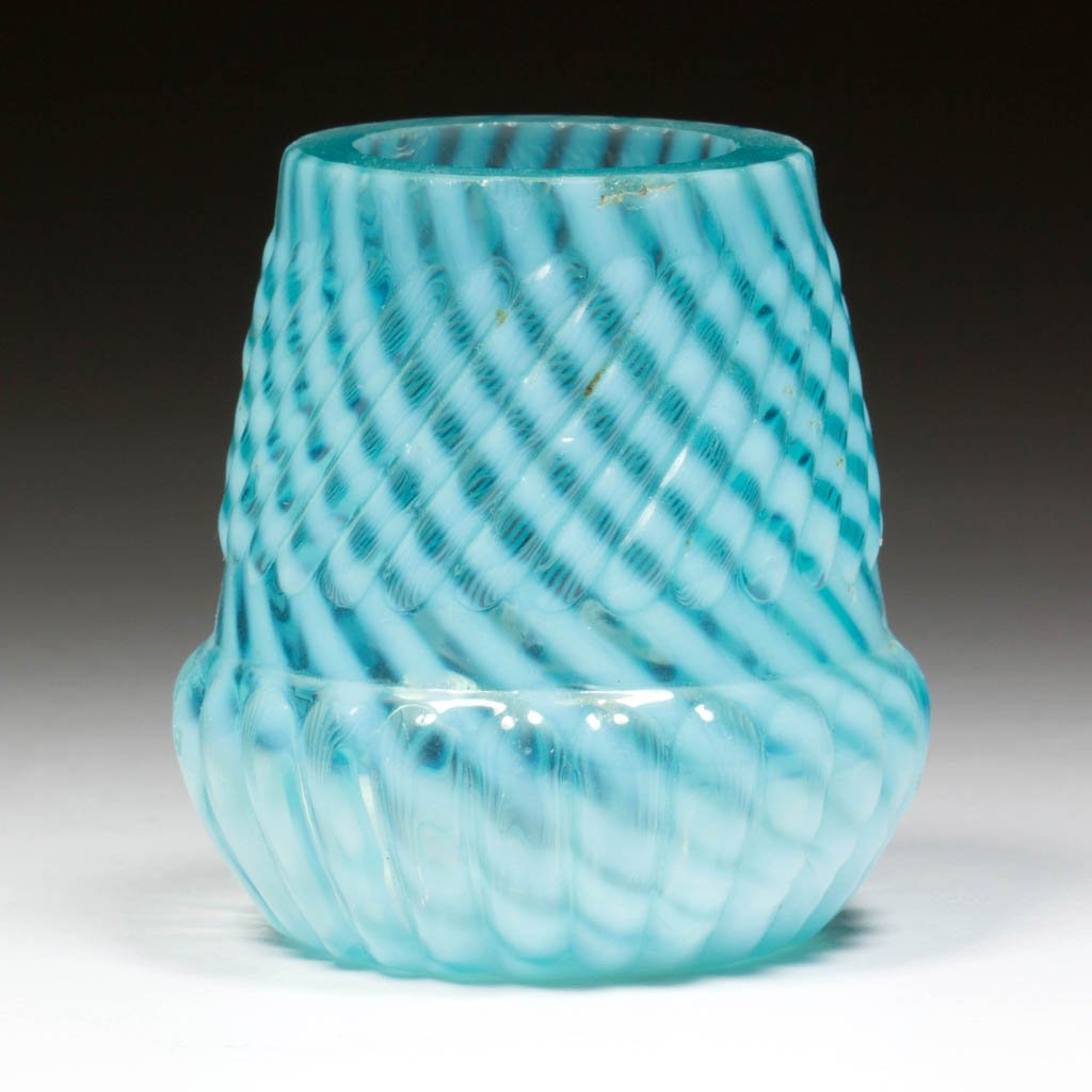 CHRYSANTHEMUM SWIRL TOOTHPICK HOLDER (1 of 1)