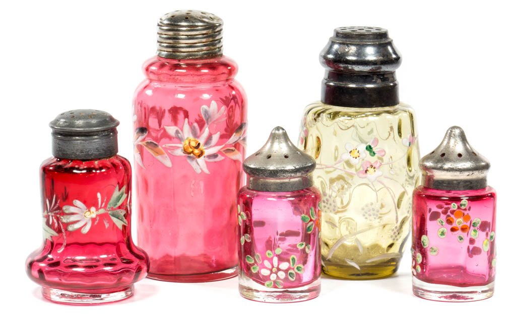 ASSORTED OPTIC-PATTERN SALT / PEPPER SHAKERS, LOT OF (1 of 1)