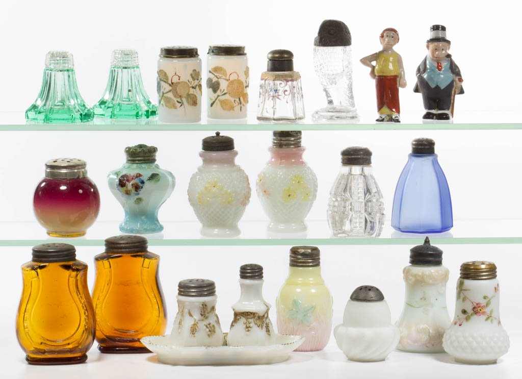 ASSORTED VICTORIAN AND OTHER SALT / PEPPER SHAKERS, LOT (1 of 1)