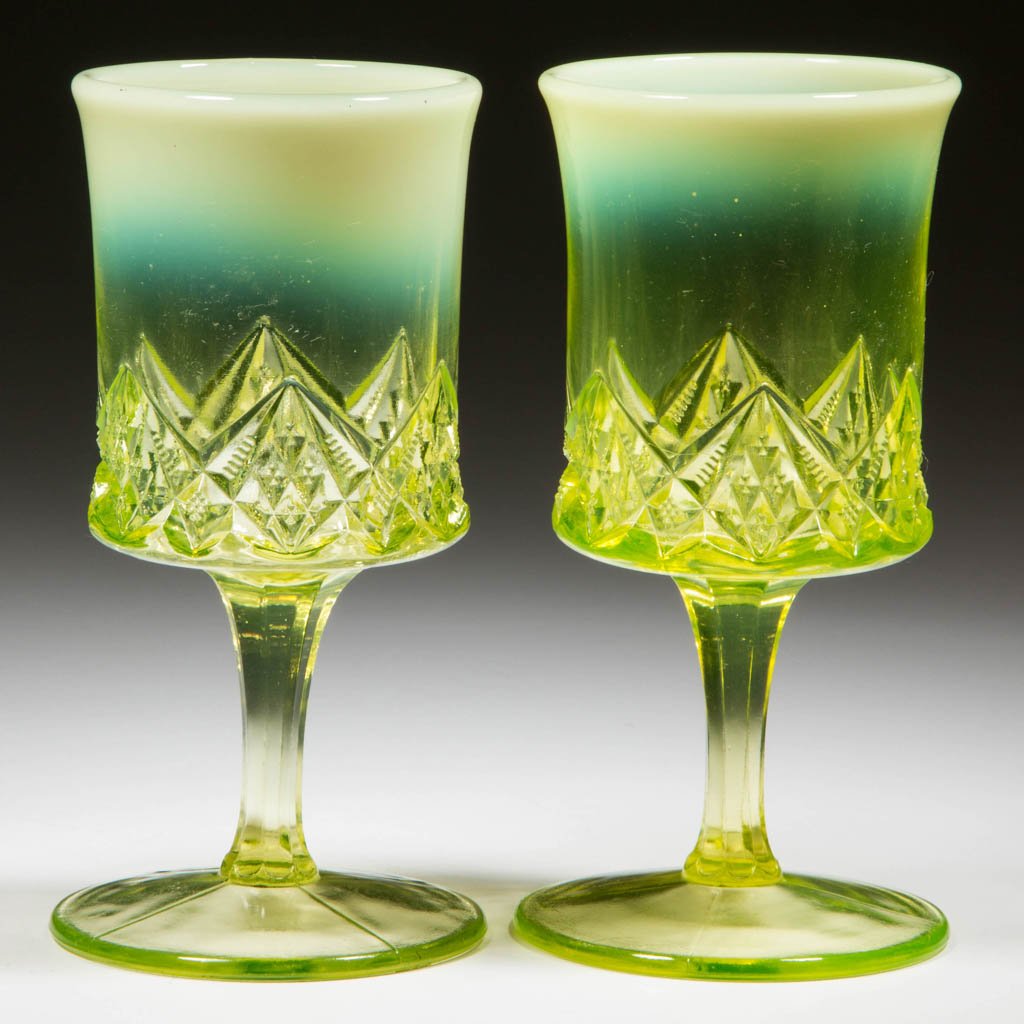 DIAMOND SPEARHEAD PAIR OF GOBLETS (1 of 1)