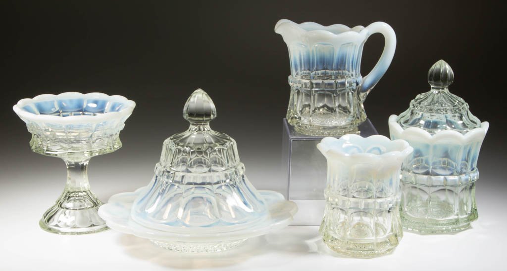 REGAL FIVE-PIECE TABLE SET (1 of 1)