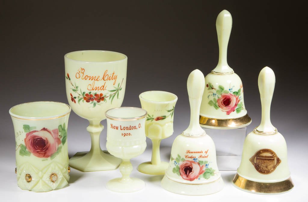 ASSORTED SOUVENIR ARTICLES, LOT OF SEVEN (1 of 1)