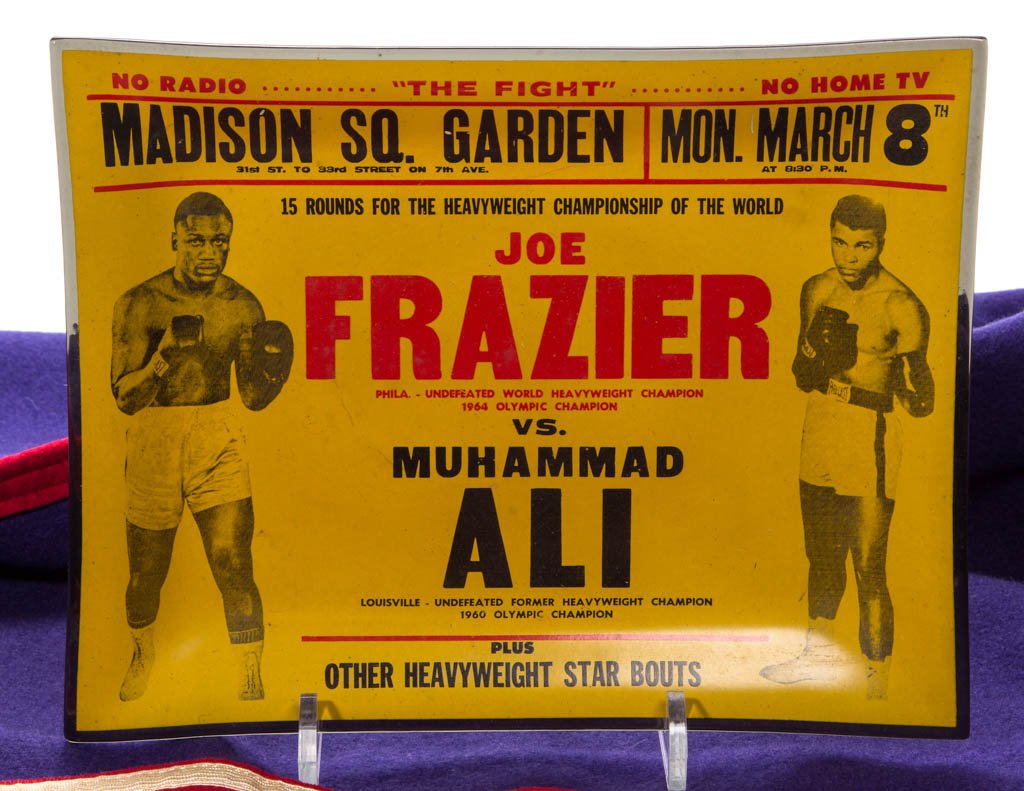MUHAMMAD ALI VS. JOE FRAZIER "THE FIGHT" COMMEMORATIVE (1 of 2)