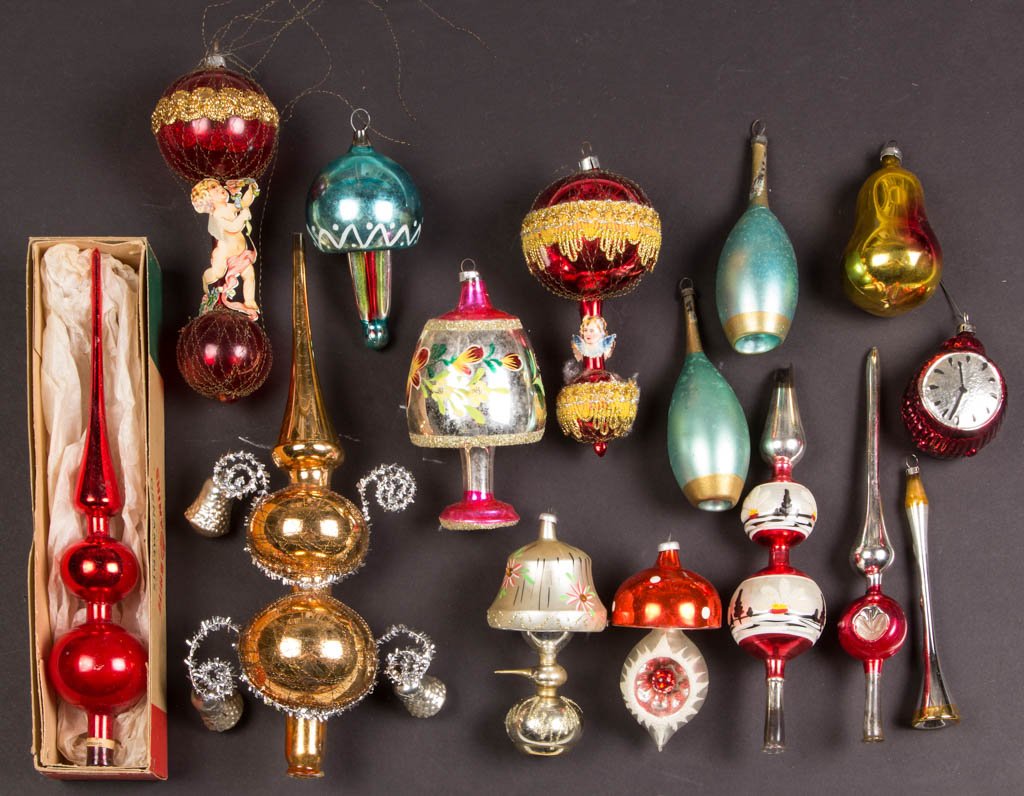 ASSORTED GLASS CHRISTMAS ORNAMENTS, LOT OF 15 (1 of 1)