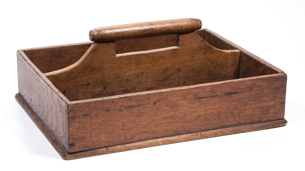 MID-ATLANTIC, POSSIBLY VIRGINIA, WALNUT CUTLERY BOX (1 of 1)