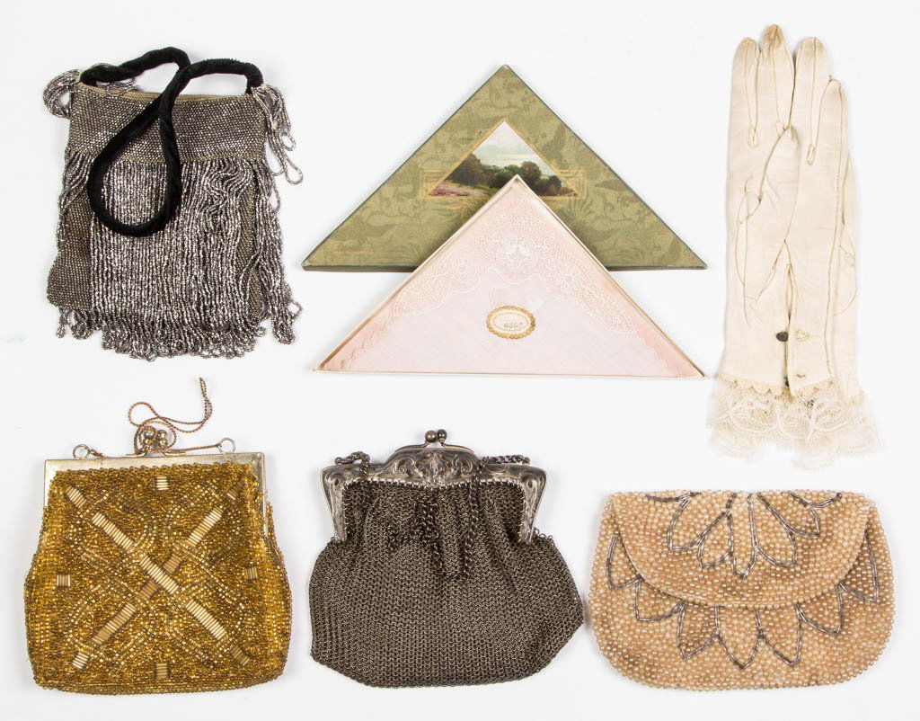 ASSORTED VINTAGE LADY'S PURSES, LOT OF FOUR (1 of 1)