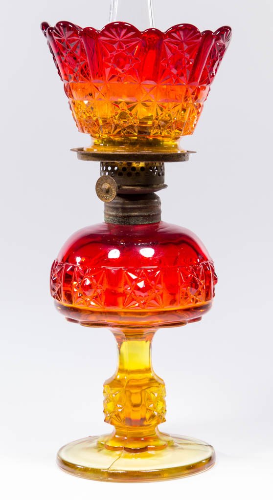 L. G. WRIGHT DAISY AND CUBE MINIATURE STAND LAMP (1 of 1)