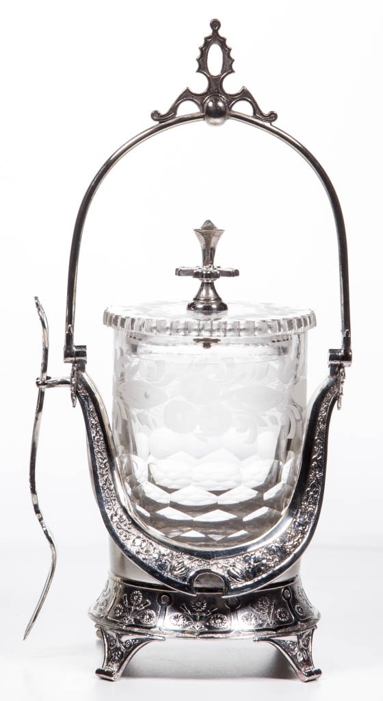 CUT HONEYCOMB PICKLE CASTER (1 of 1)