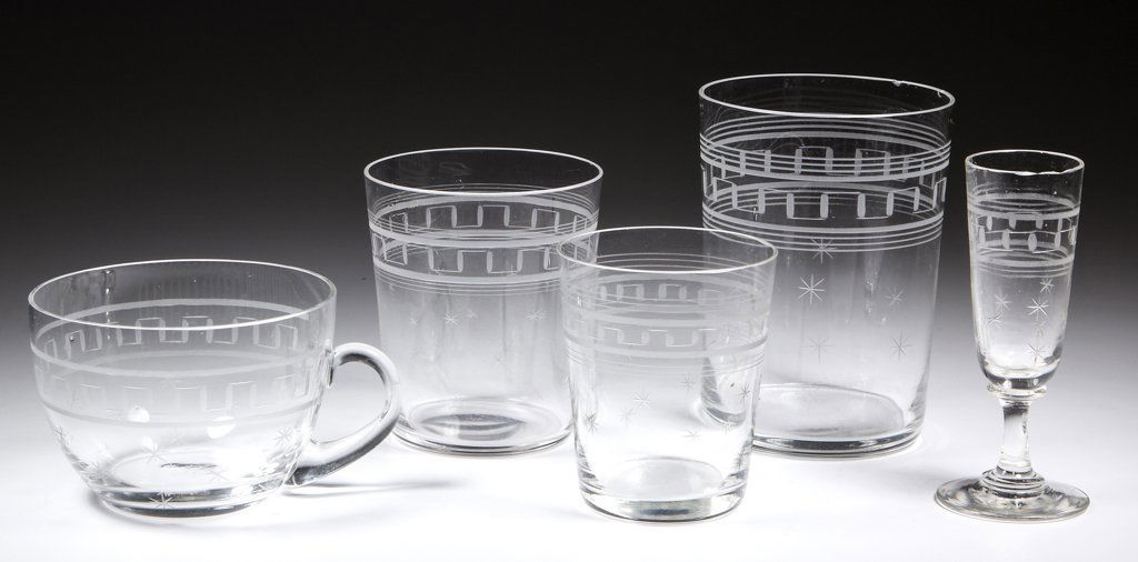 LATE BLOWN AND ENGRAVED ROMAN KEY AND STAR DRINKING (1 of 2)