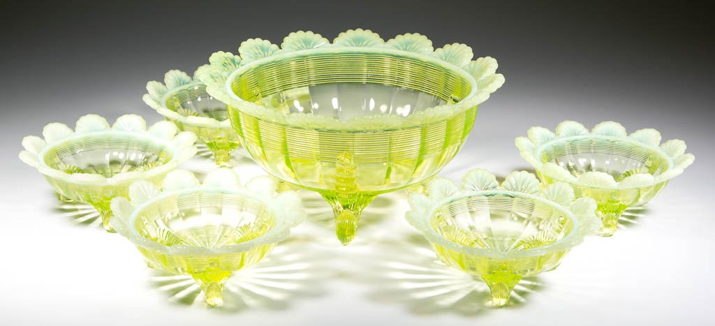 KLONDYKE (OMN) / FLUTED SCROLL SIX-PIECE BERRY SET (1 of 1)