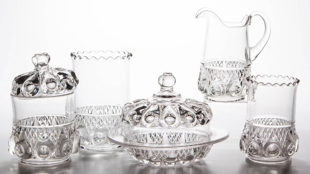 REVERSE TORPEDO FIVE-PIECE TABLE SET (1 of 1)