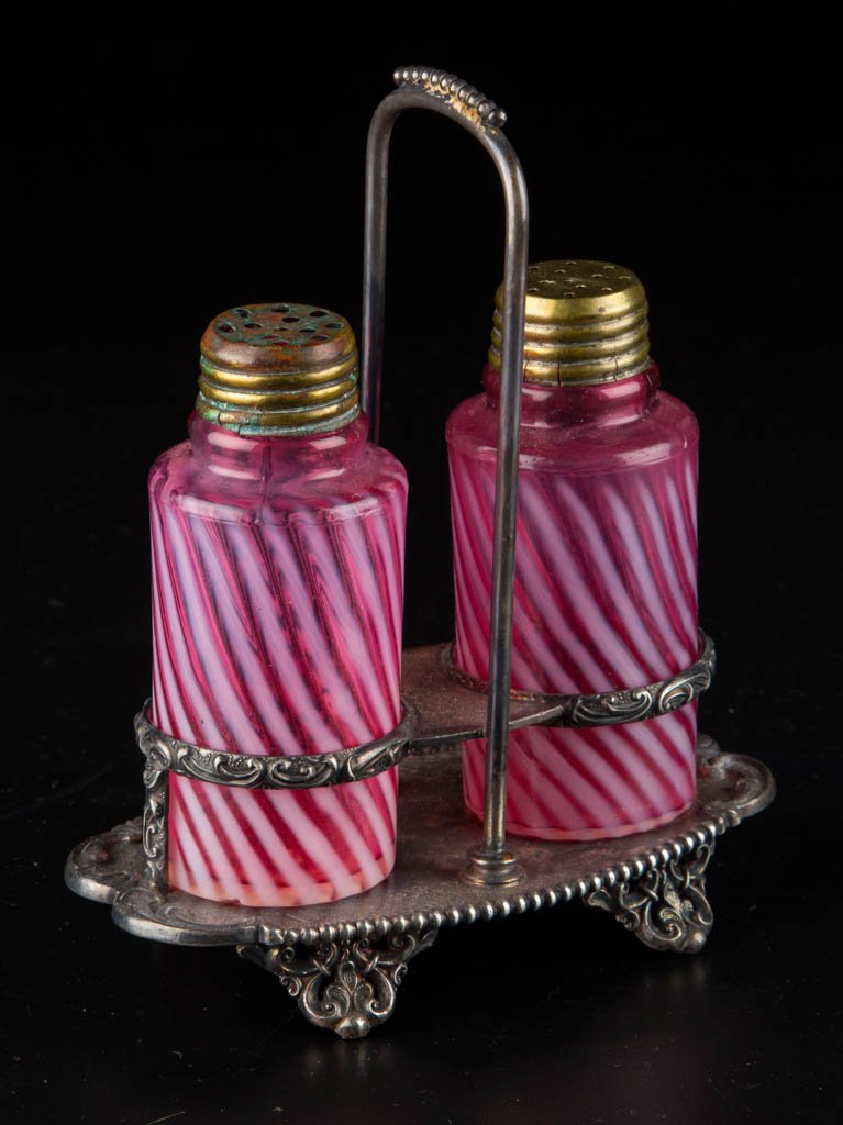VICTORIAN SWIRL SALT AND PEPPER SHAKERS (1 of 1)