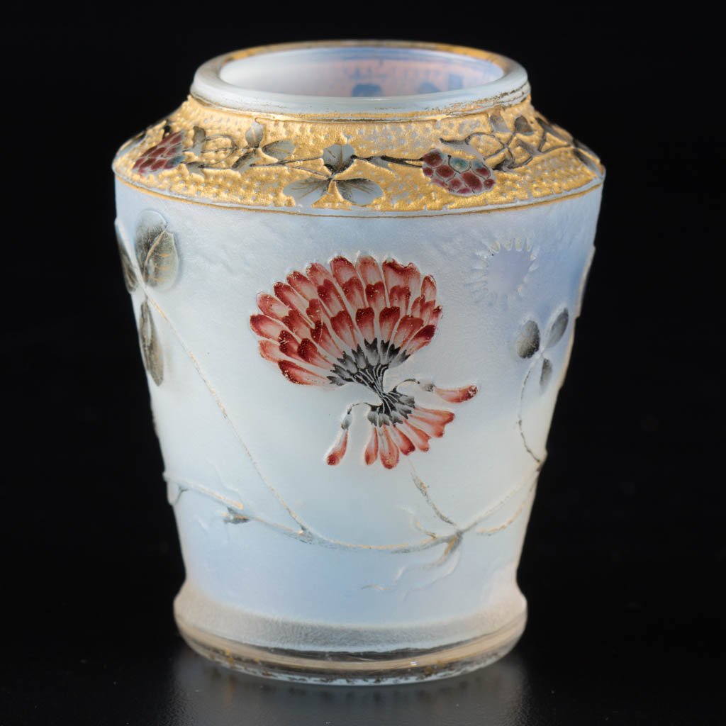 DAUM NANCY OPALESCENT ART GLASS CABINET VASE / (1 of 2)