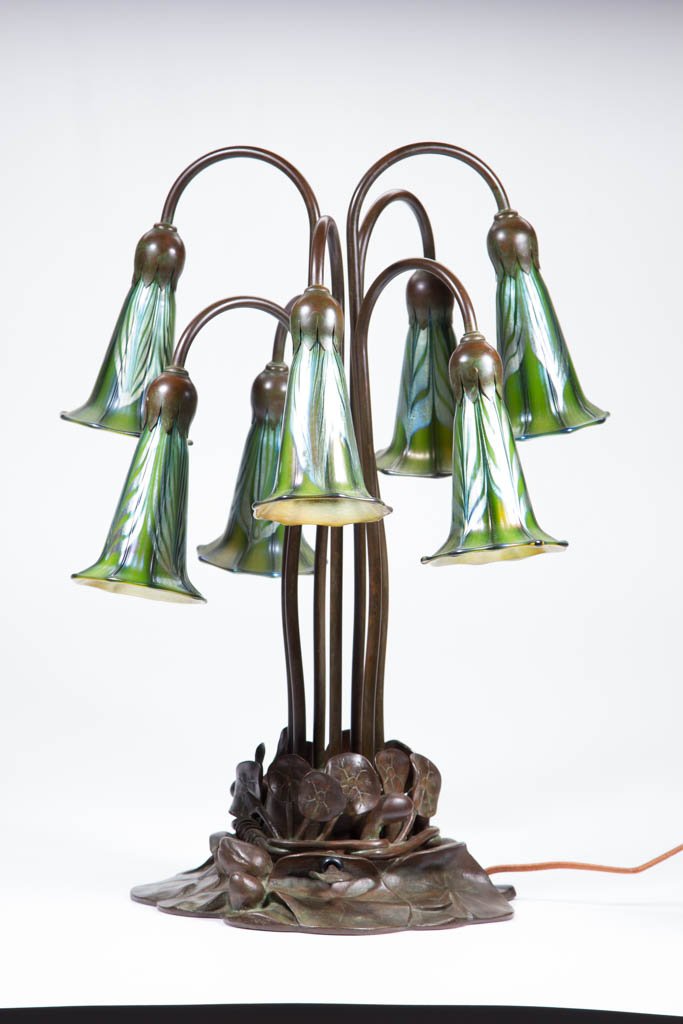 BUFFALO METAL WORKS SEVEN-LIGHT LILY LAMP (1 of 1)