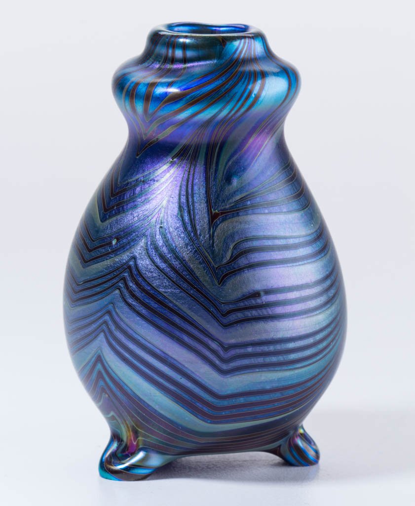 STEVEN LUNDBERG STUDIO ART GLASS MINIATURE / CABINET (1 of 1)