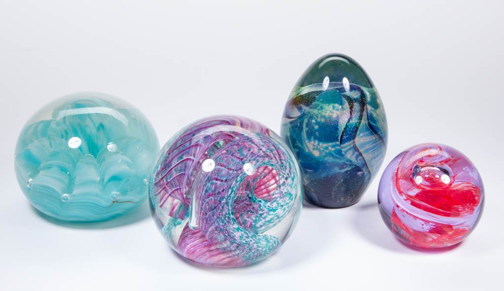 ASSORTED CONTEMPORARY STUDIO ART GLASS PAPERWEIGHTS, (1 of 1)