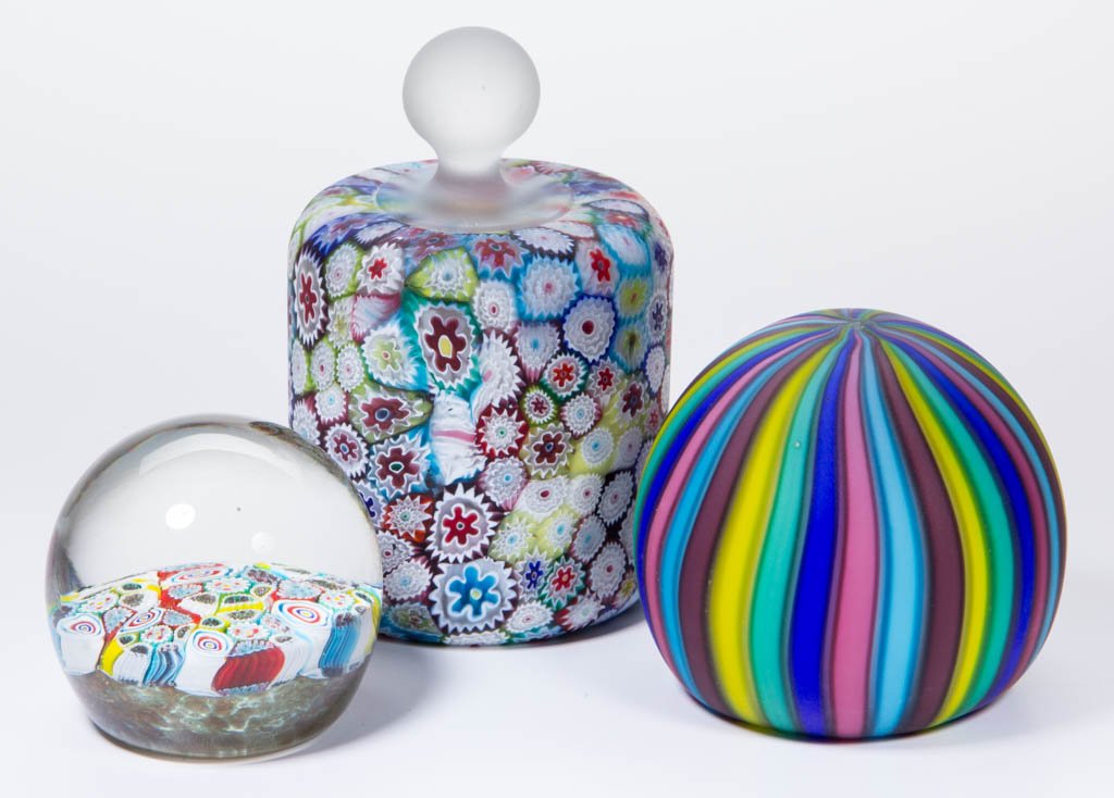 ASSORTED CONTEMPORARY ITALIAN PAPERWEIGHTS, LOT OF (1 of 1)