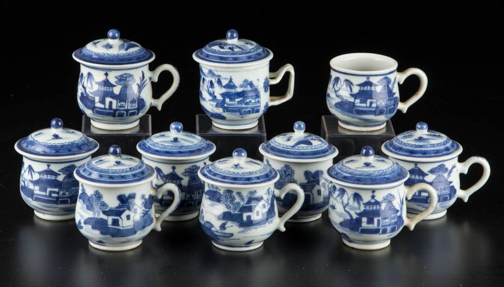 CHINESE EXPORT PORCELAIN CANTON POTS-DE-CRÈME, LOT OF (1 of 1)