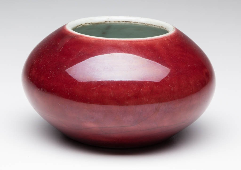 CHINESE PORCELAIN RED-GLAZED SMALL VASE (1 of 3)