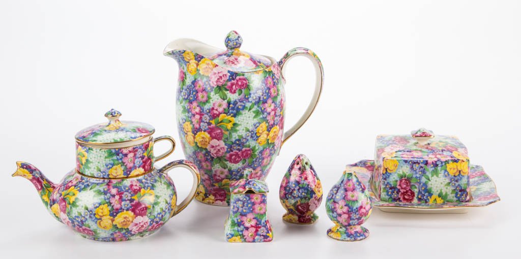 ENGLISH ROYAL WINTON POTTERY CHINTZ "JULIA" PATTERN (1 of 1)