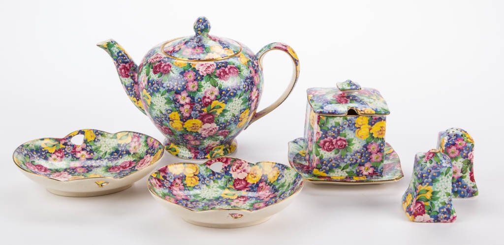 ENGLISH ROYAL WINTON POTTERY CHINTZ "JULIA" PATTERN (1 of 1)